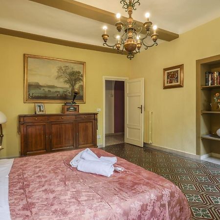 Rooms Corte Delle Uova Centro Storico Piazza San Michele Лука Екстериор снимка