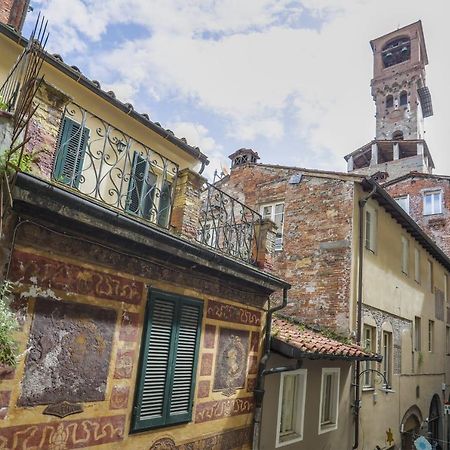 Rooms Corte Delle Uova Centro Storico Piazza San Michele Лука Екстериор снимка