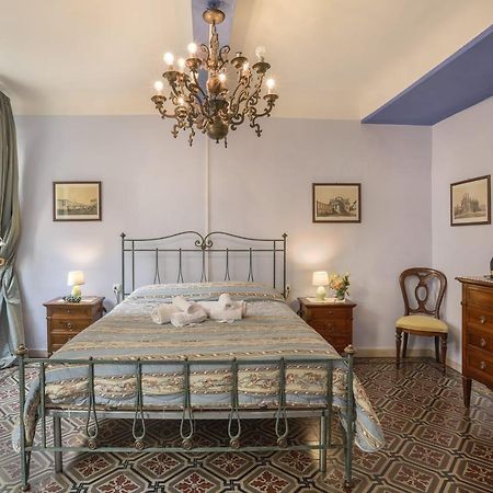 Rooms Corte Delle Uova Centro Storico Piazza San Michele Лука Екстериор снимка