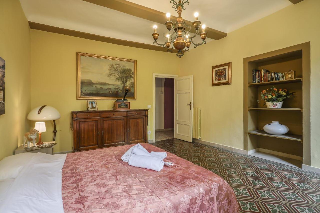 Rooms Corte Delle Uova Centro Storico Piazza San Michele Лука Екстериор снимка