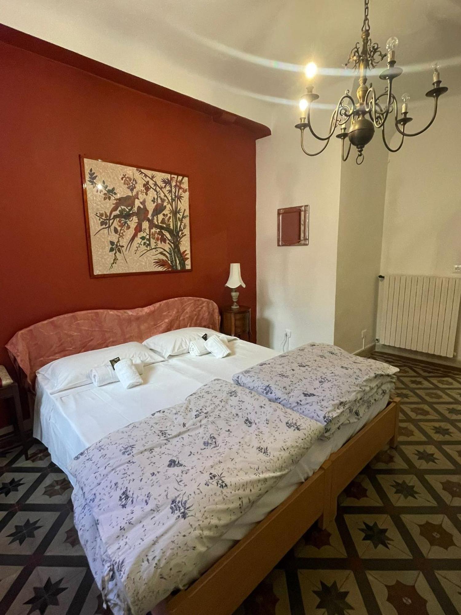 Rooms Corte Delle Uova Centro Storico Piazza San Michele Лука Екстериор снимка